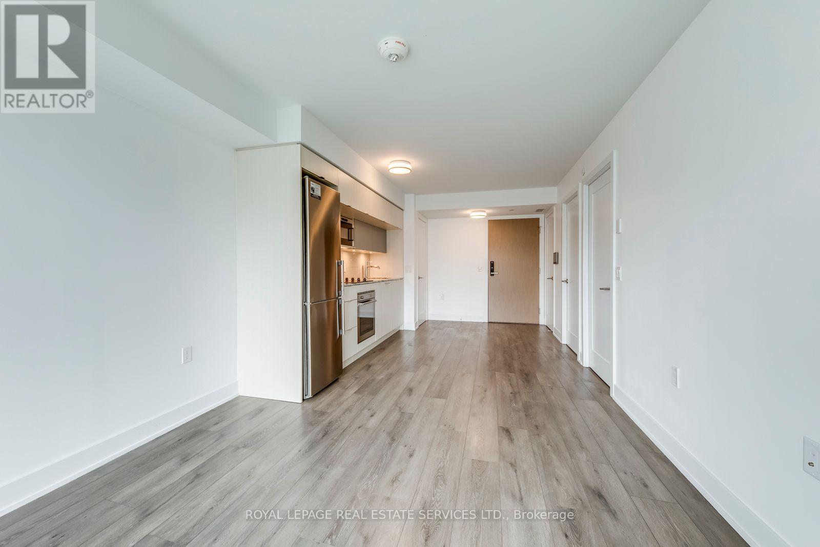 #1320 585 BLOOR STREET E - 17