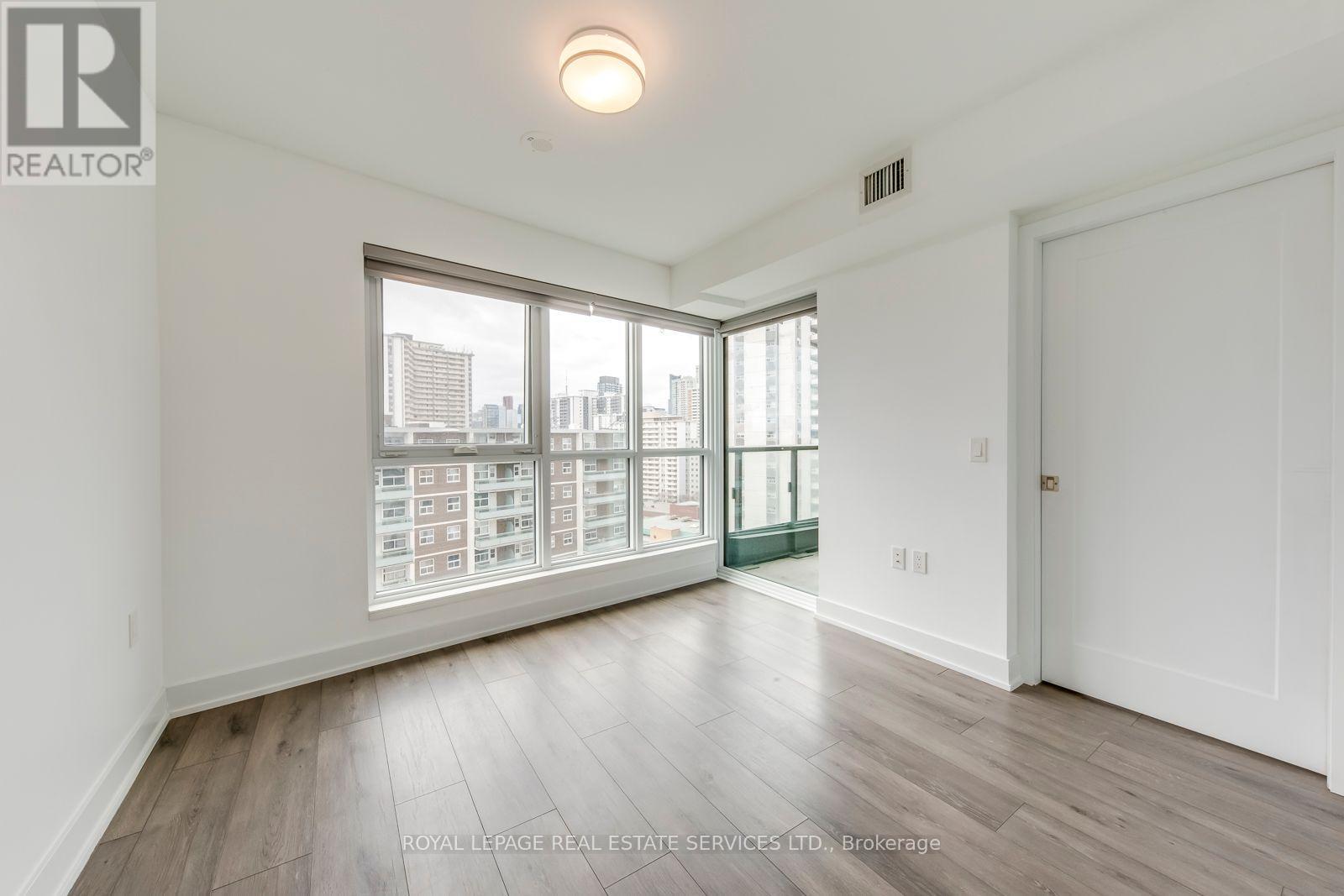 #1320 585 BLOOR STREET E - 19