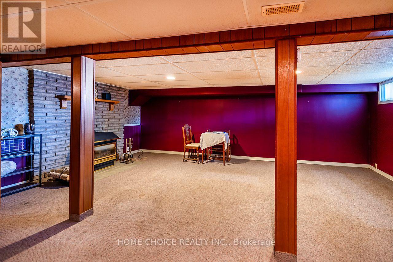 341 ROSEDALE DRIVE - 22