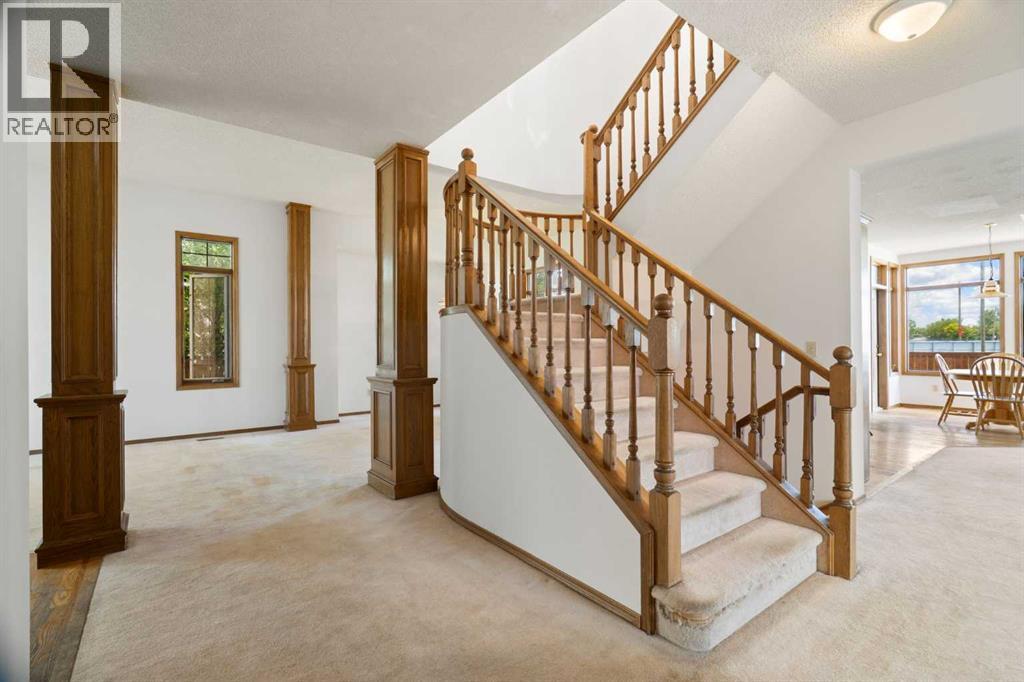 210 McKinnon Drive - 10