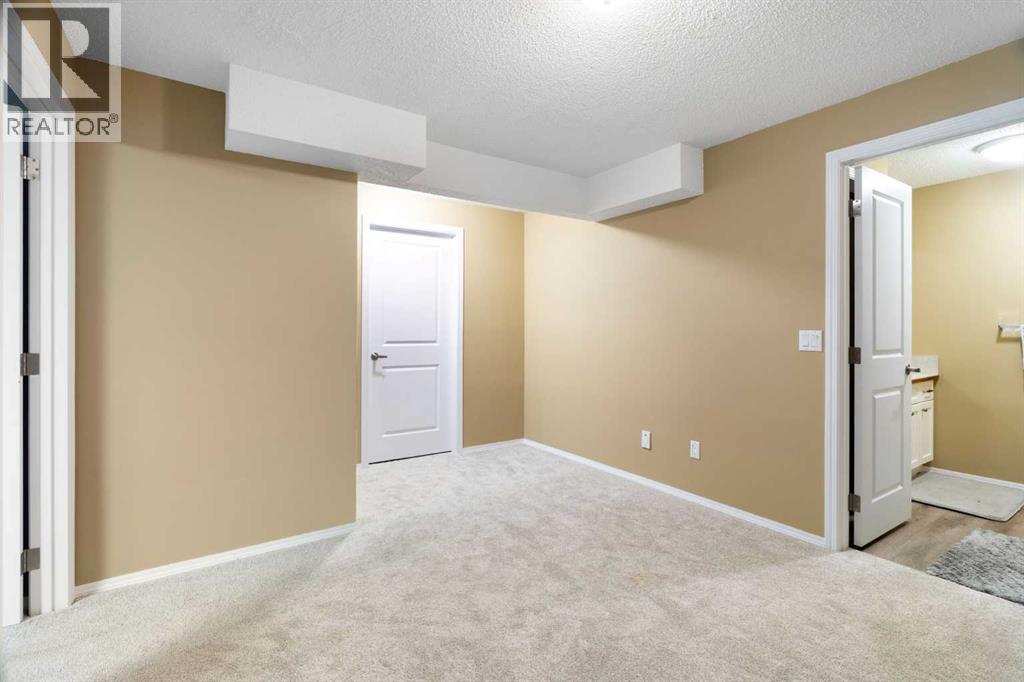 210 McKinnon Drive - 29