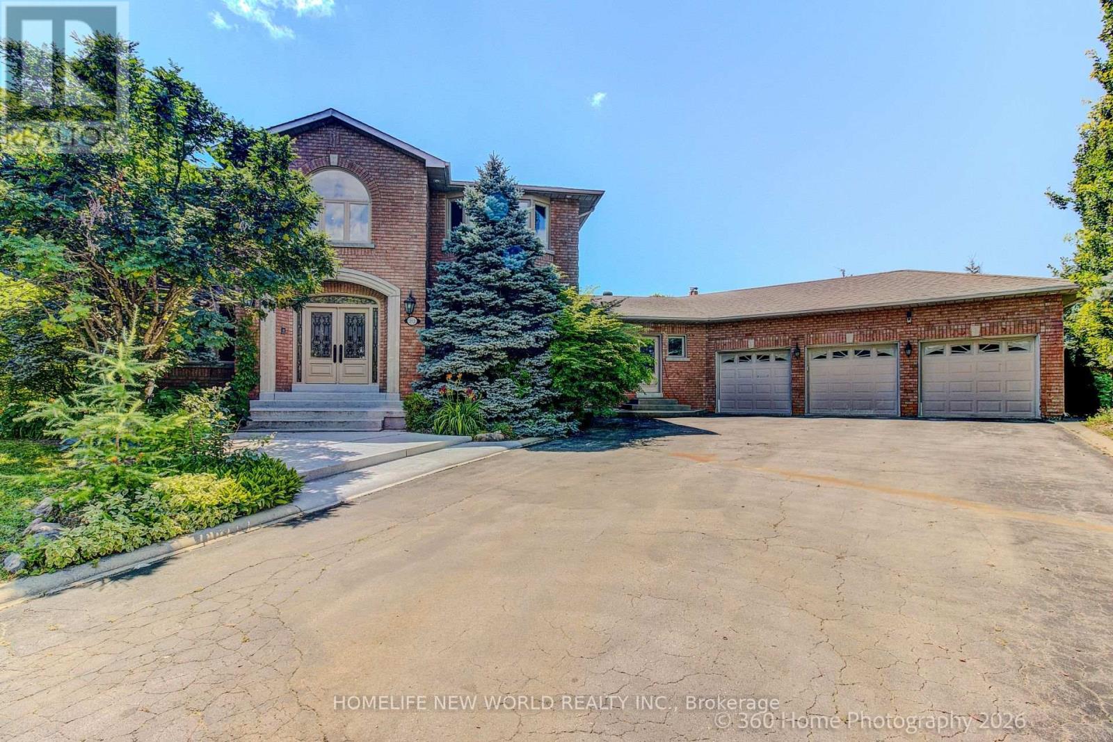 212 BURNS BOULEVARD - 1