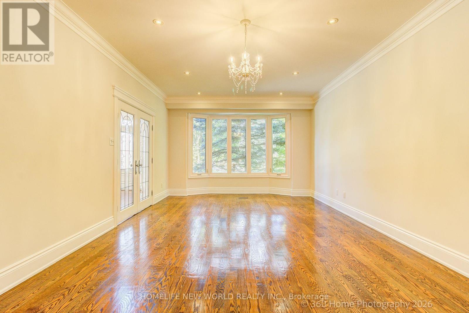 212 BURNS BOULEVARD - 15
