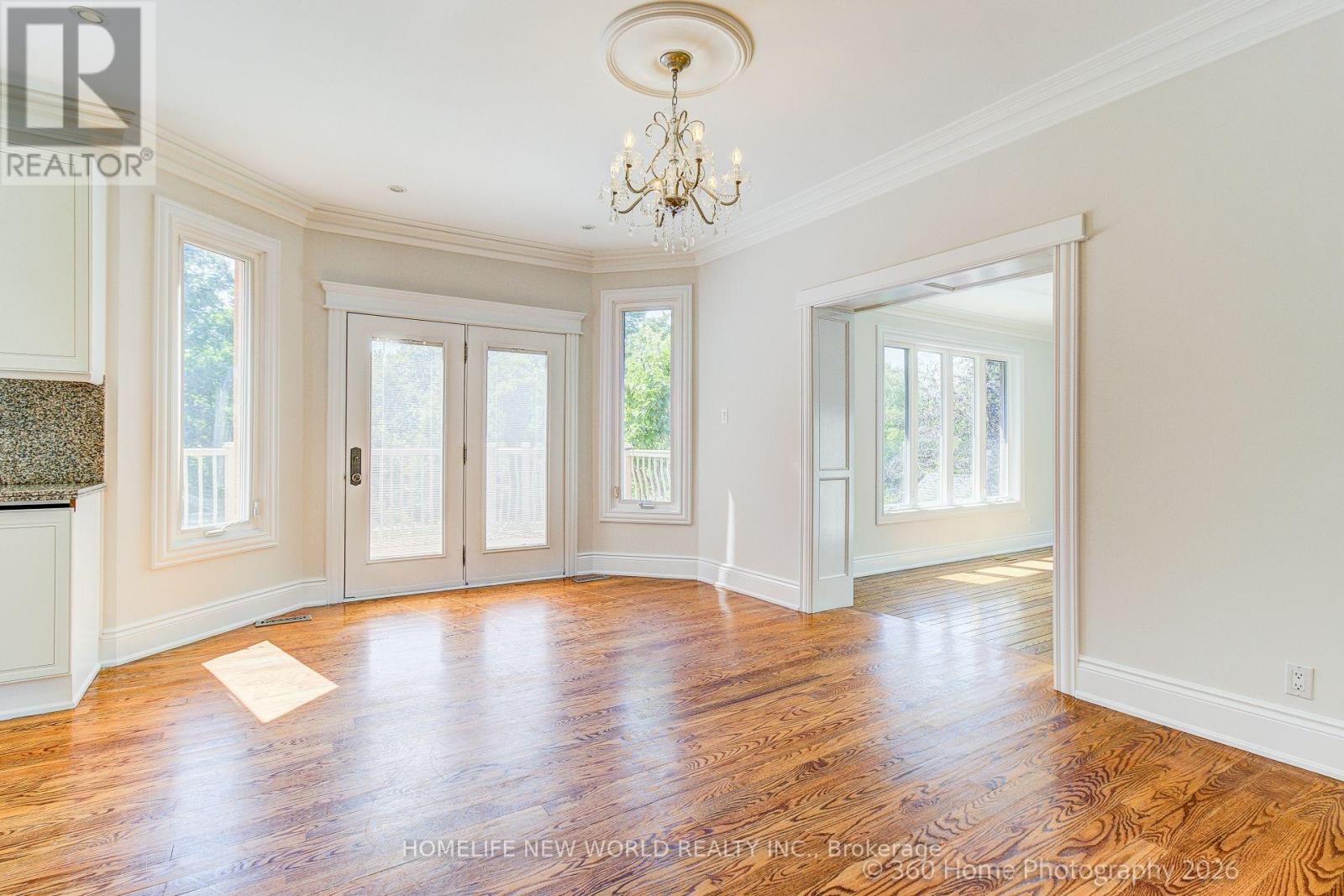 212 BURNS BOULEVARD - 17