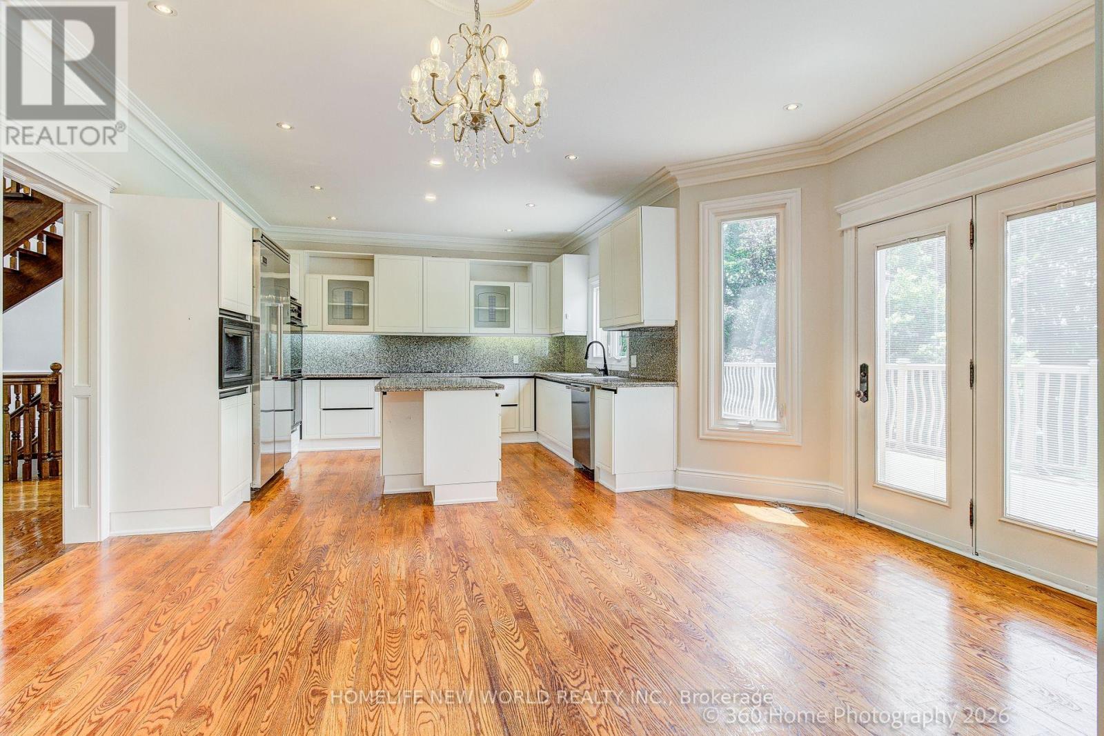 212 BURNS BOULEVARD - 18