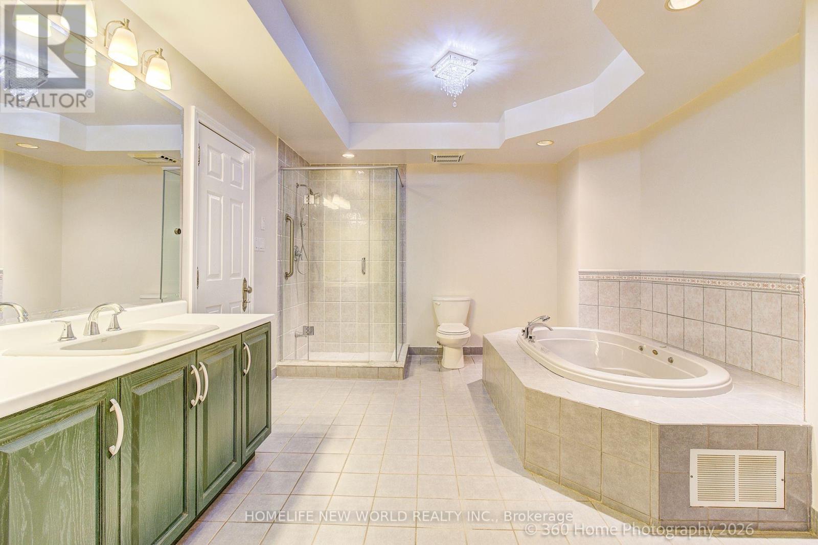 212 BURNS BOULEVARD - 33