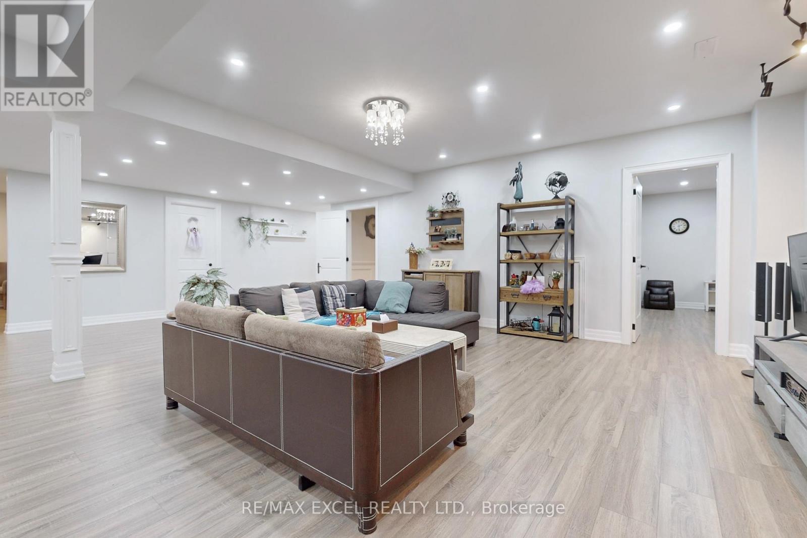 2 BEAU COURT - 27