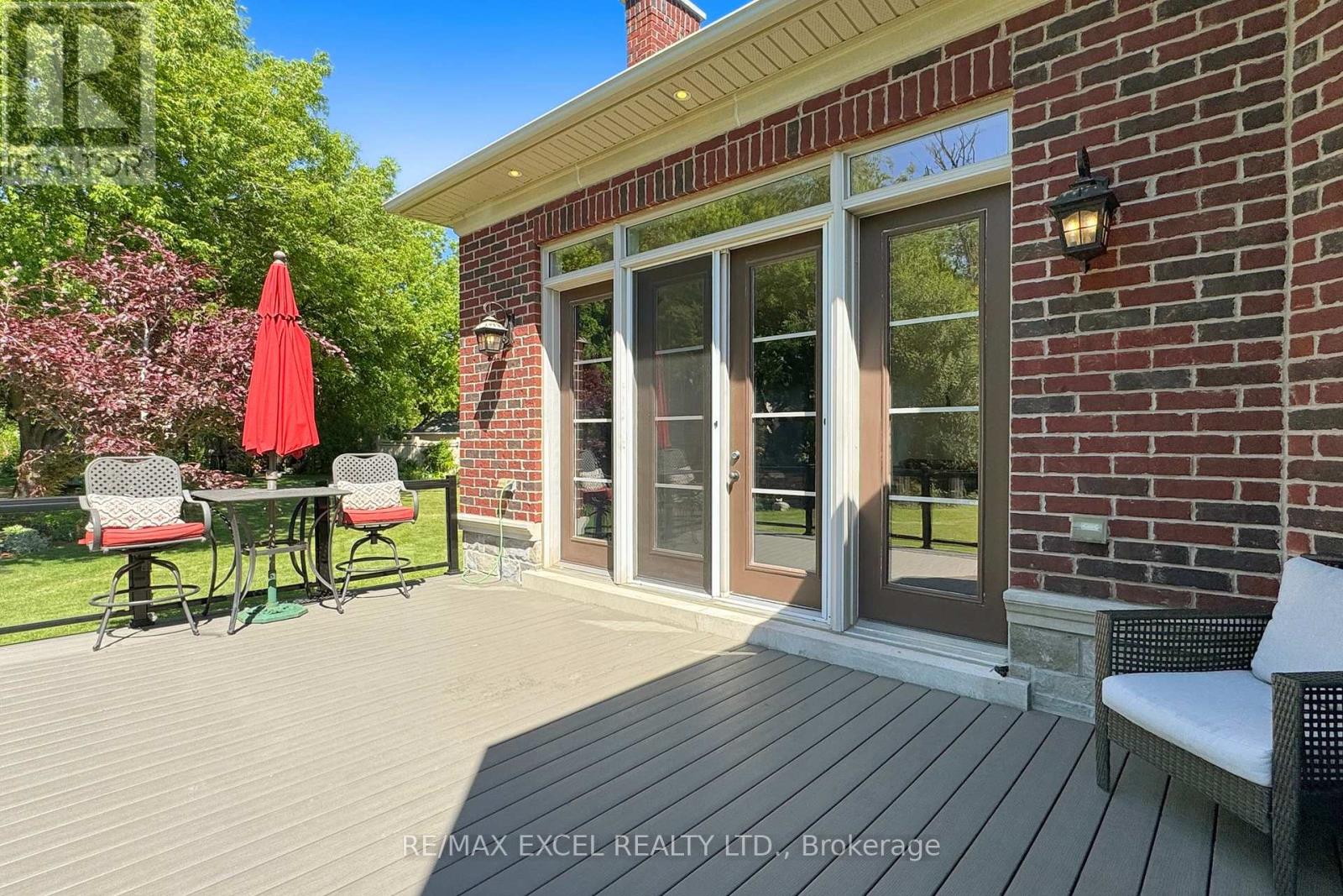 2 BEAU COURT - 36