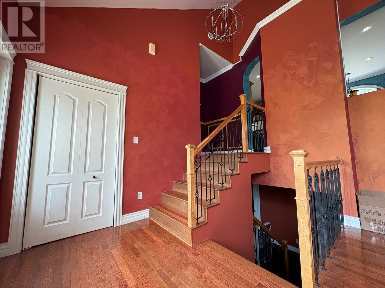 9 Davis Drive thumbnail 3