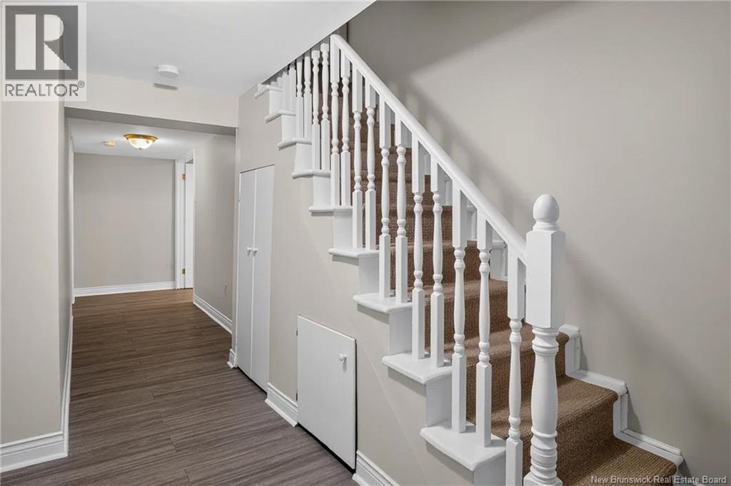 18 Forest Road - Image 31