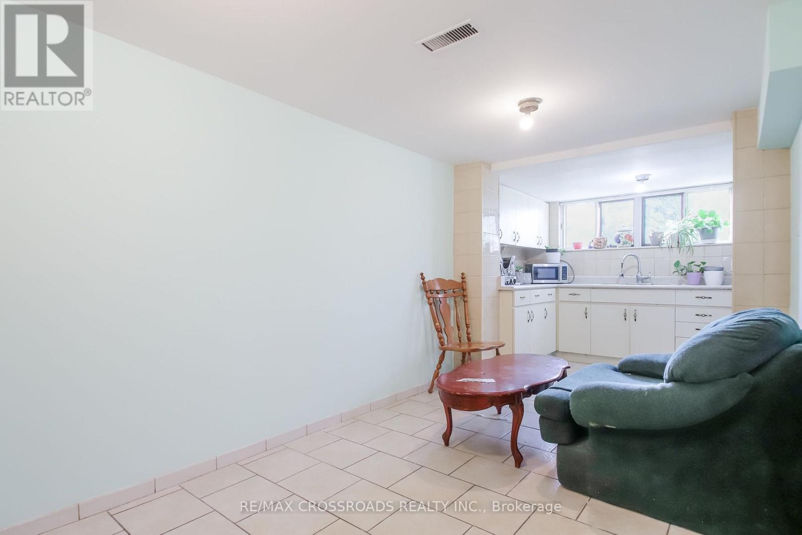 53 GILTSPUR DRIVE - 25