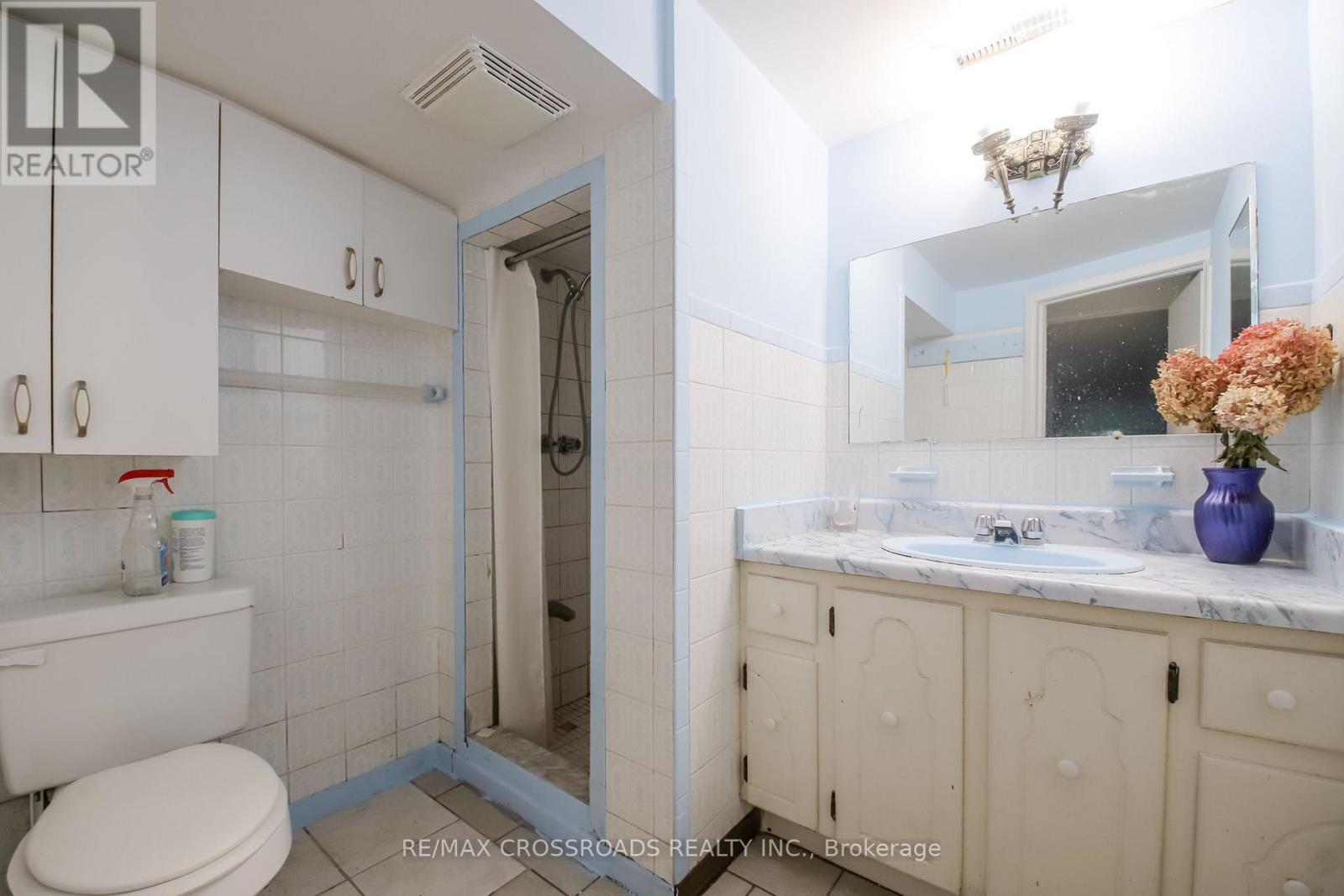 53 GILTSPUR DRIVE - 31