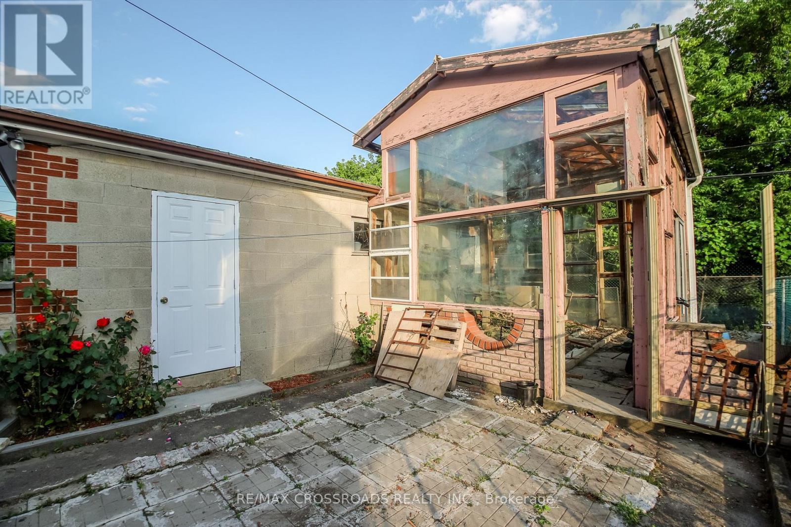 53 GILTSPUR DRIVE - 33