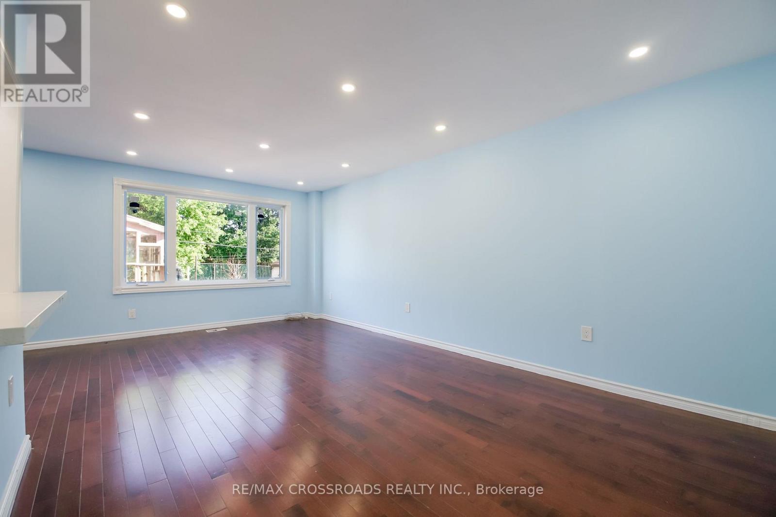 53 GILTSPUR DRIVE - 5