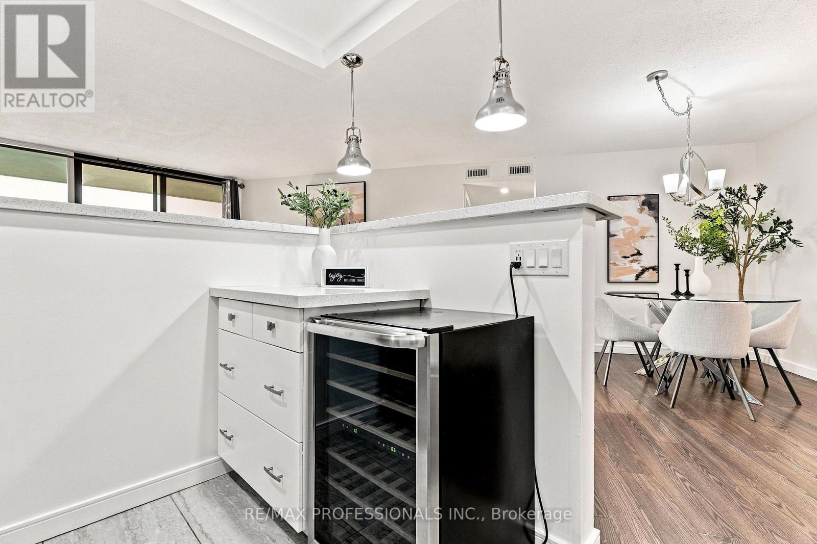 #705 2665 WINDWOOD DRIVE - Image 25
