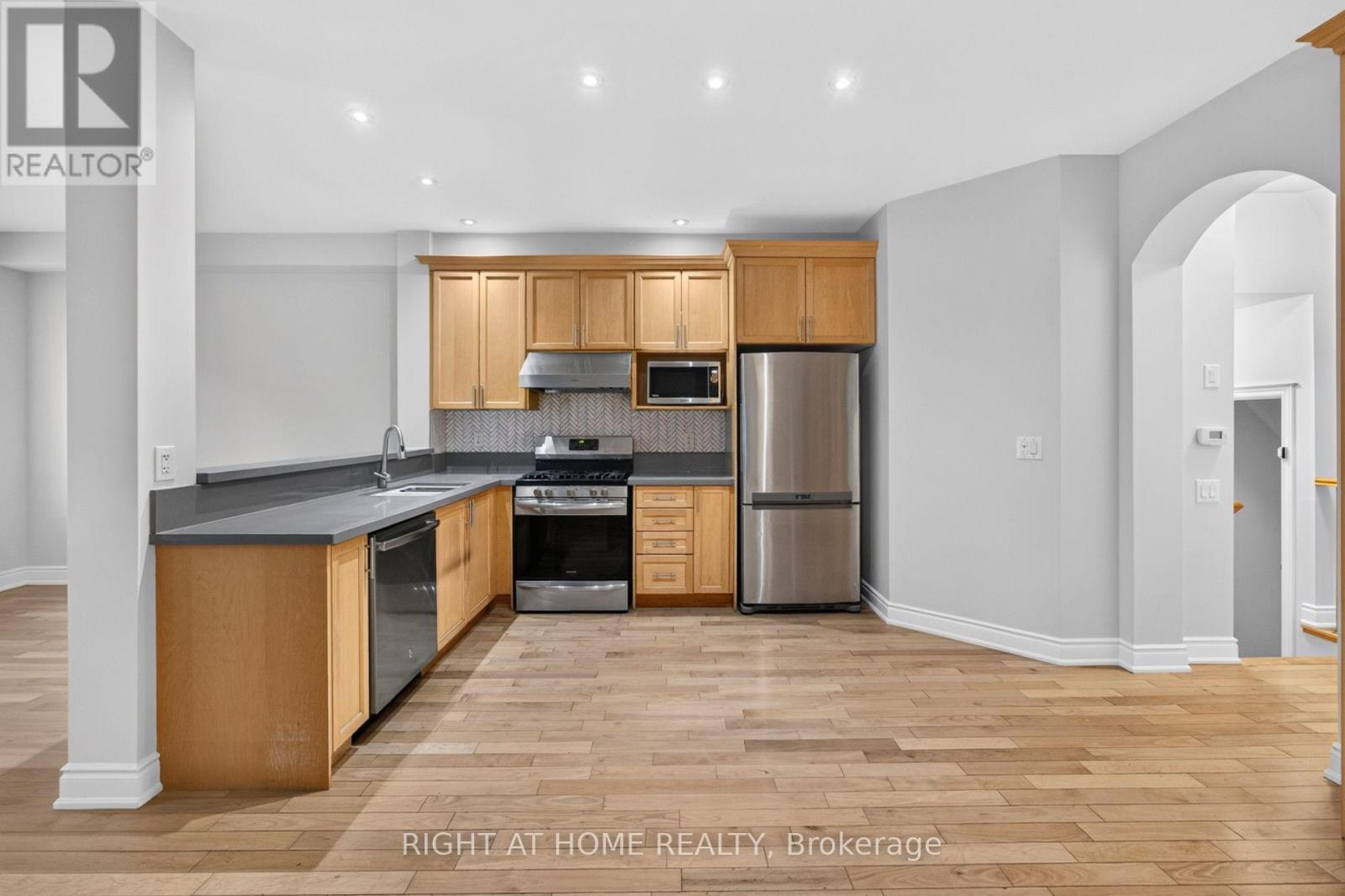 346 CREEK PATH AVENUE - 13