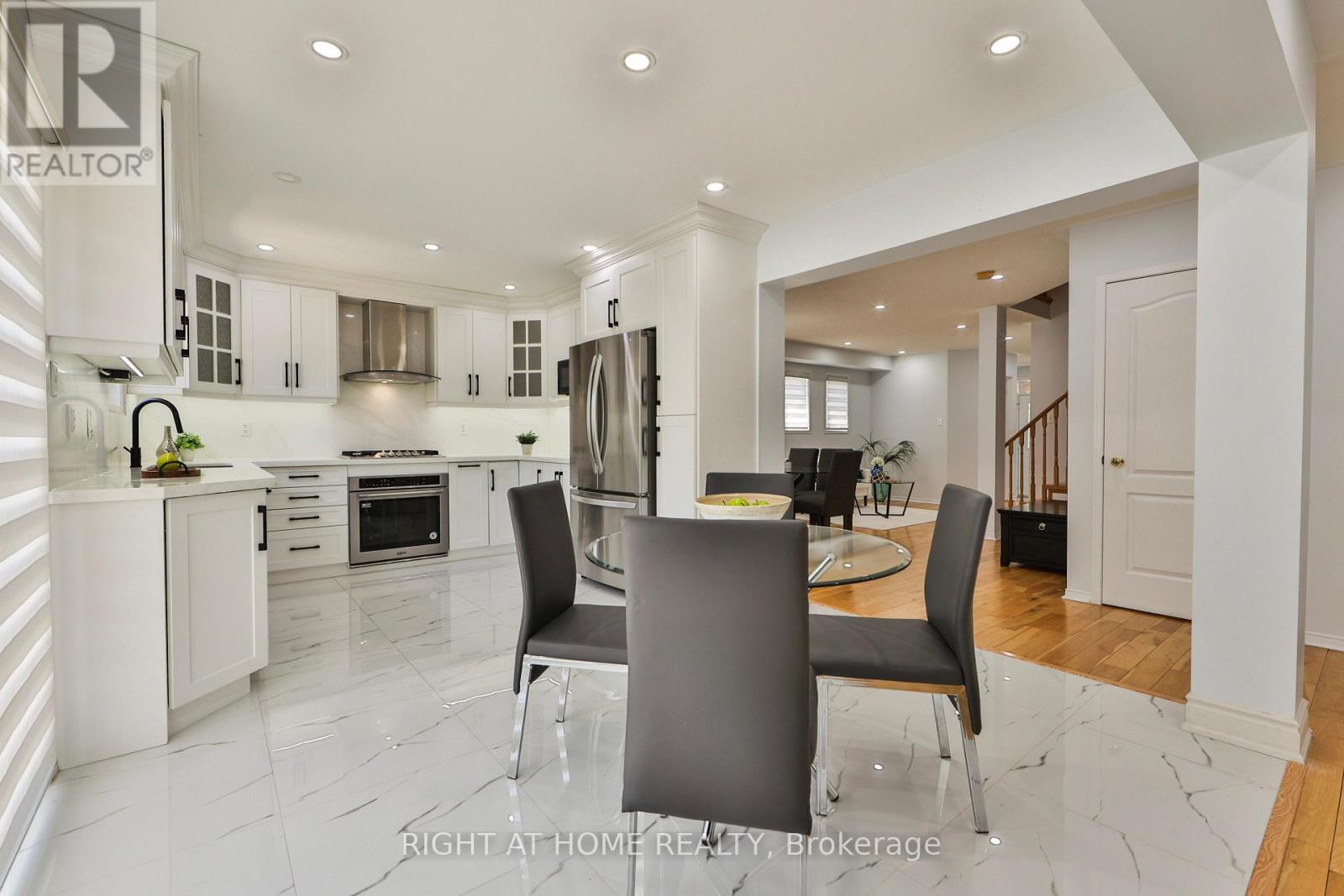 3 SILVERBELL COURT - 11