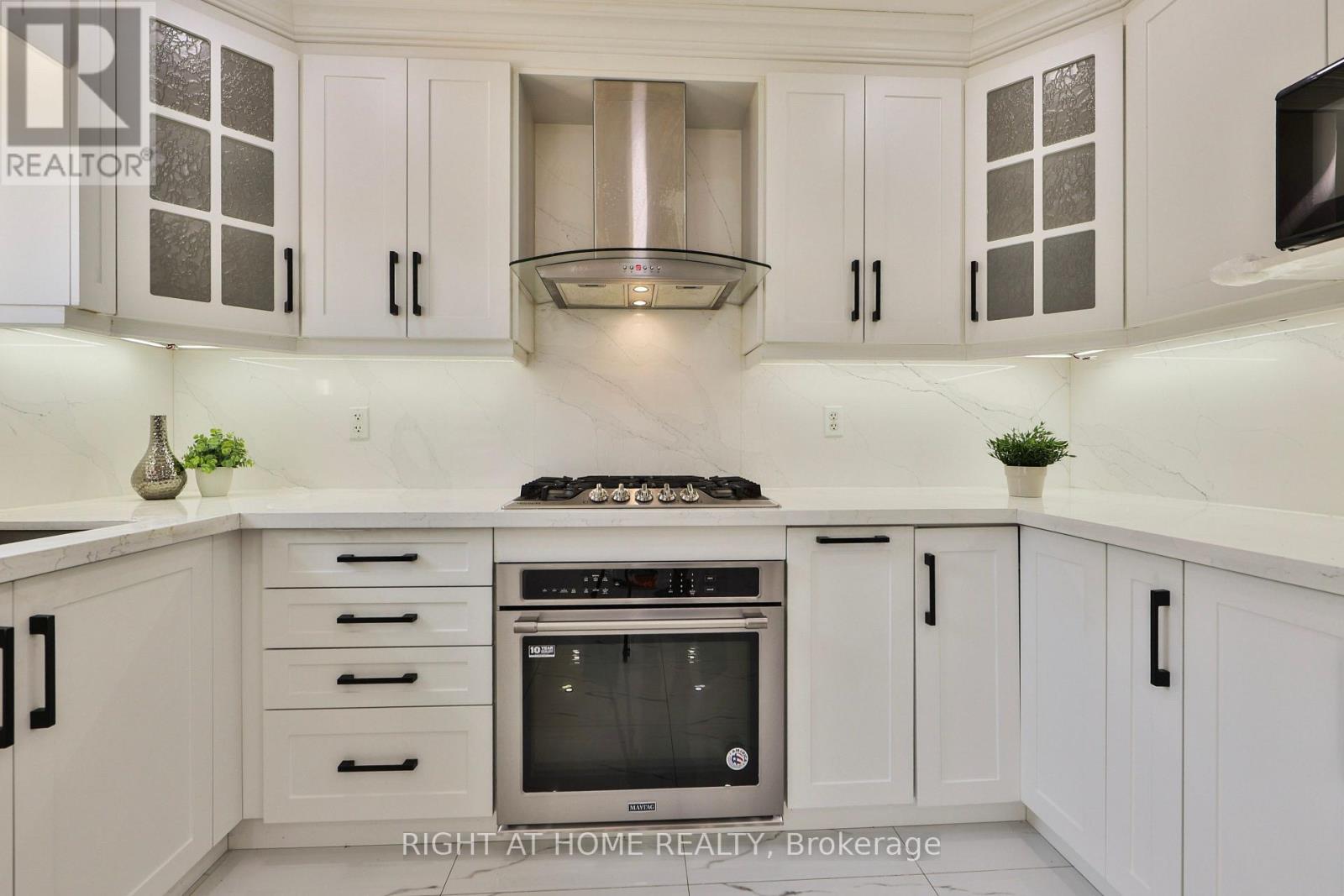 3 SILVERBELL COURT - 15