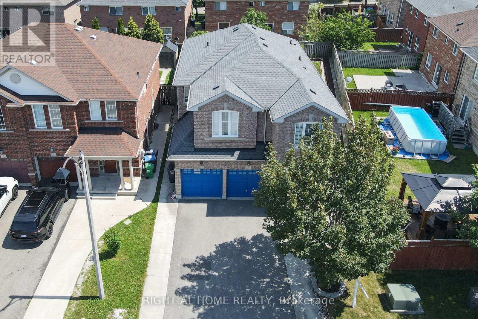3 SILVERBELL COURT - 2