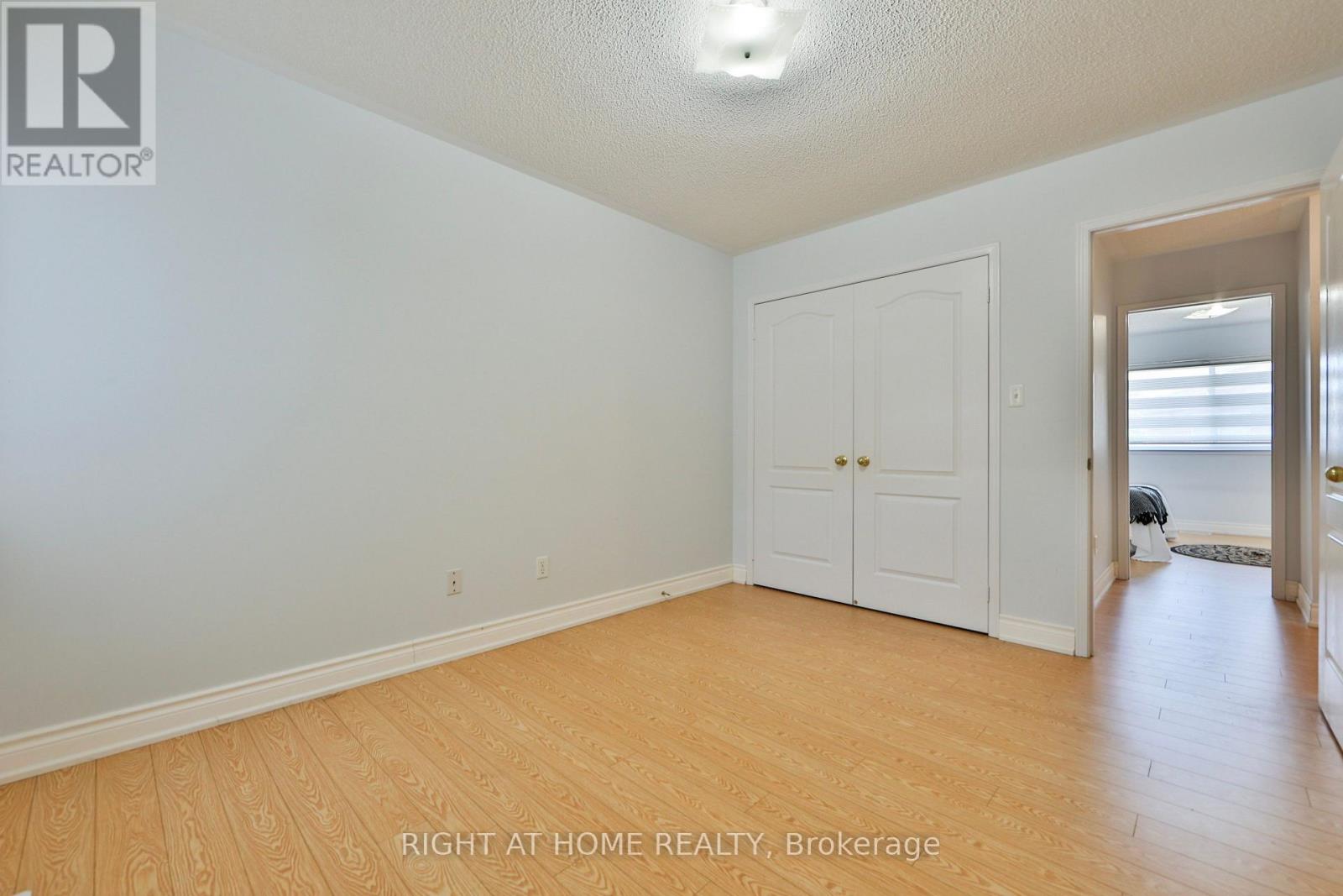 3 SILVERBELL COURT - 25