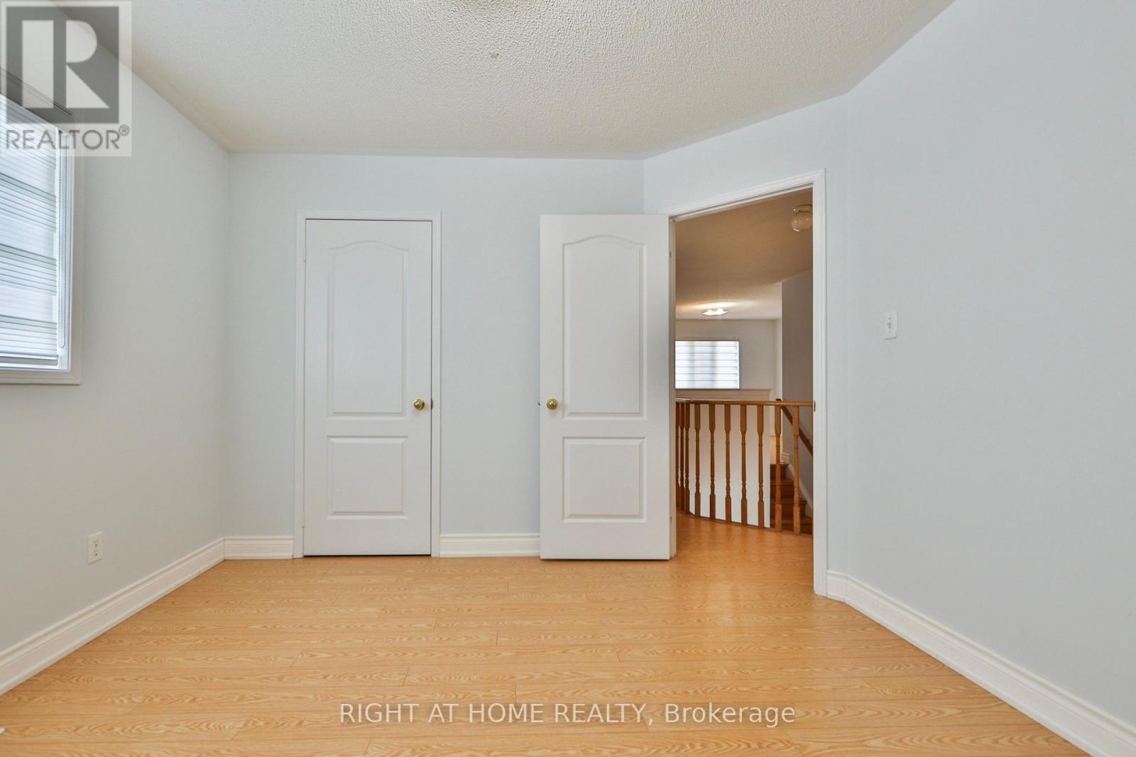 3 SILVERBELL COURT - 28