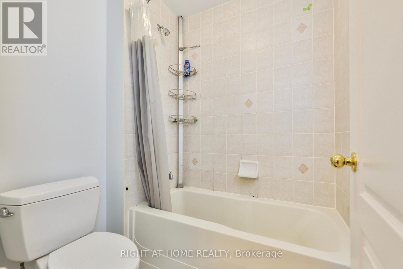 3 SILVERBELL COURT - 30