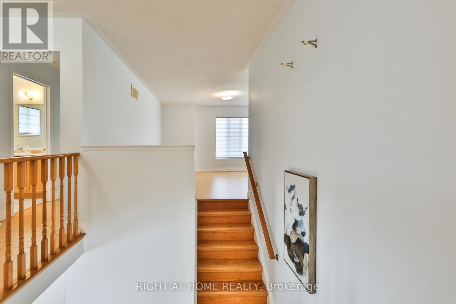 3 SILVERBELL COURT - 33