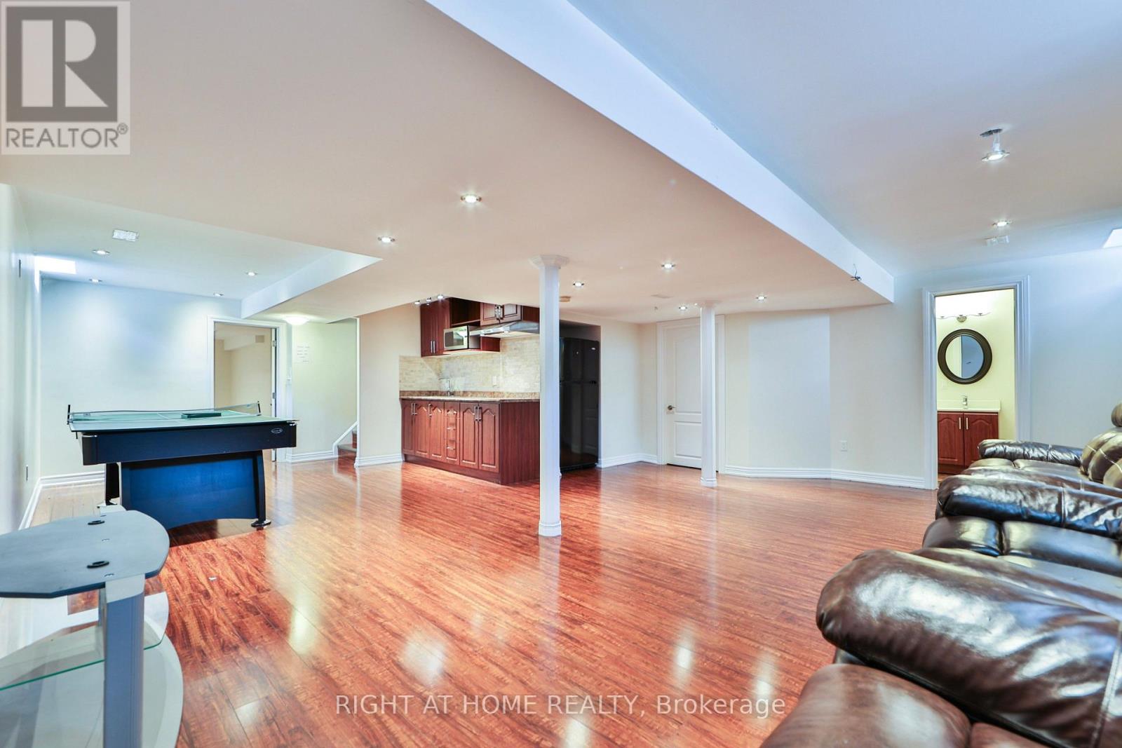 3 SILVERBELL COURT - 39