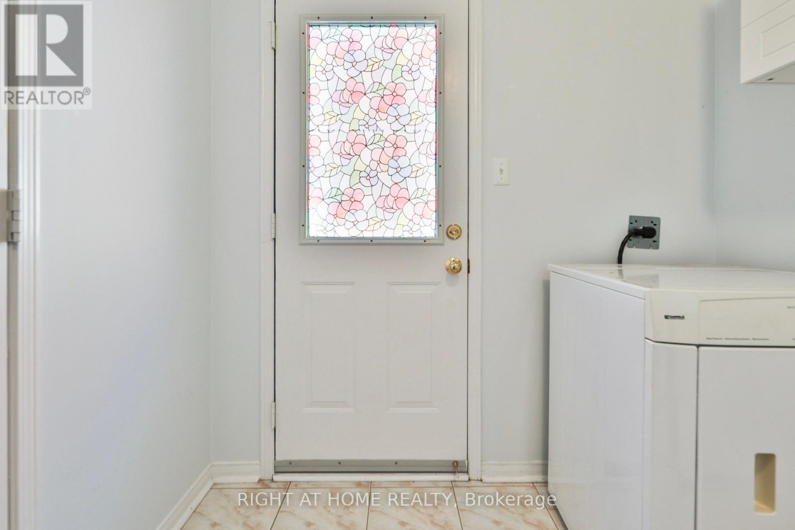 3 SILVERBELL COURT - 45