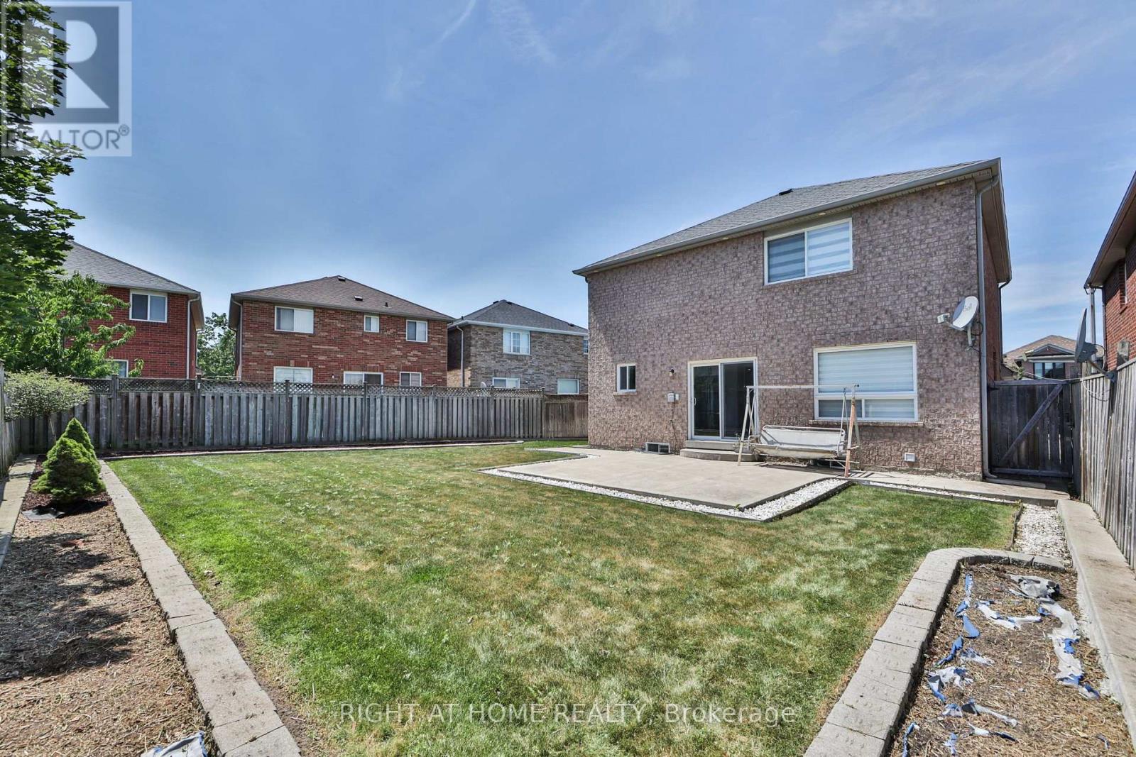 3 SILVERBELL COURT - 47