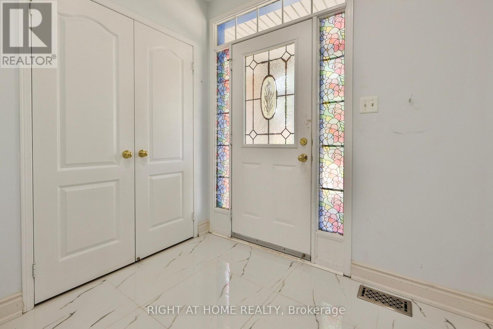 3 SILVERBELL COURT - 5