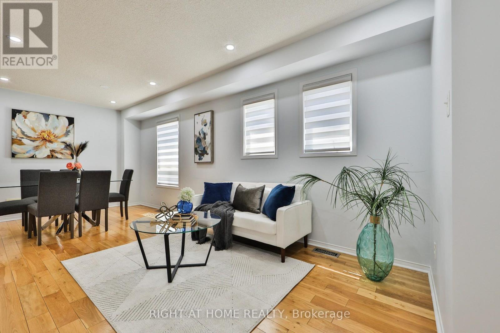 3 SILVERBELL COURT - 9