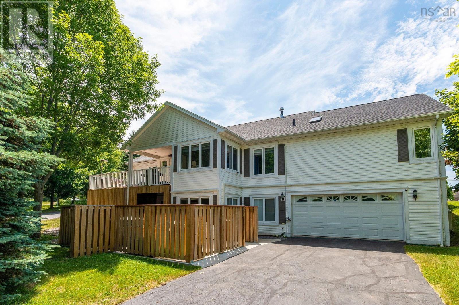 4 Linden Court - 2
