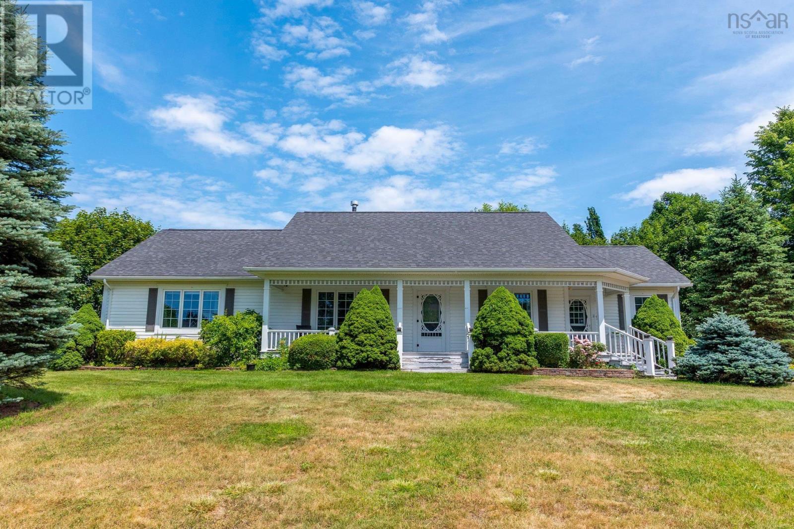 4 Linden Court - 1