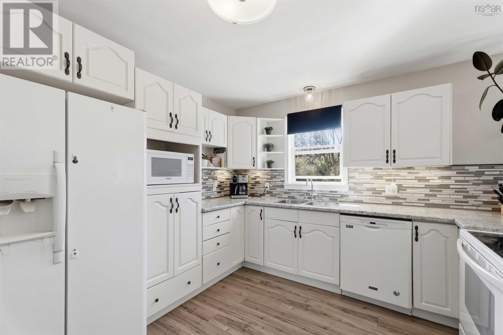 106 Geiger Drive - 16