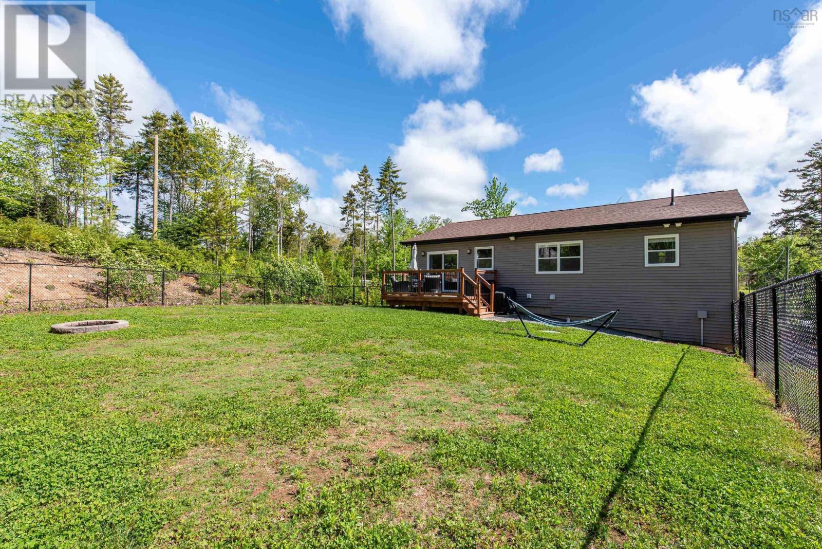 107/109 Bearpaw Drive - 30