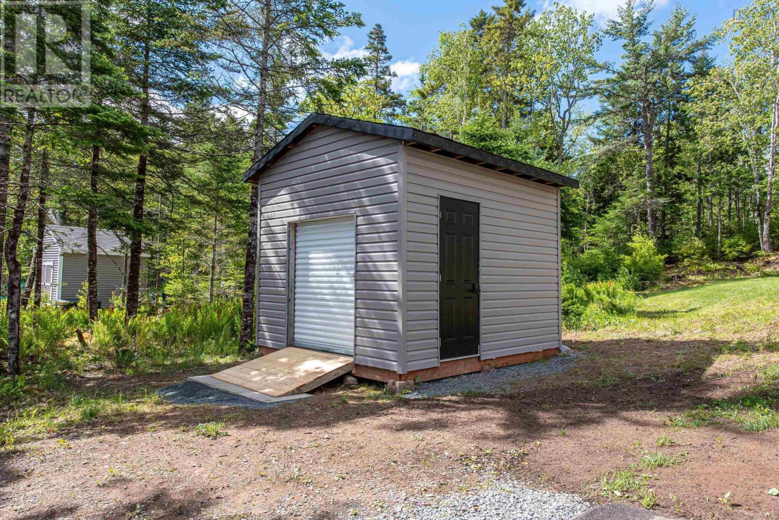 107/109 Bearpaw Drive - 31