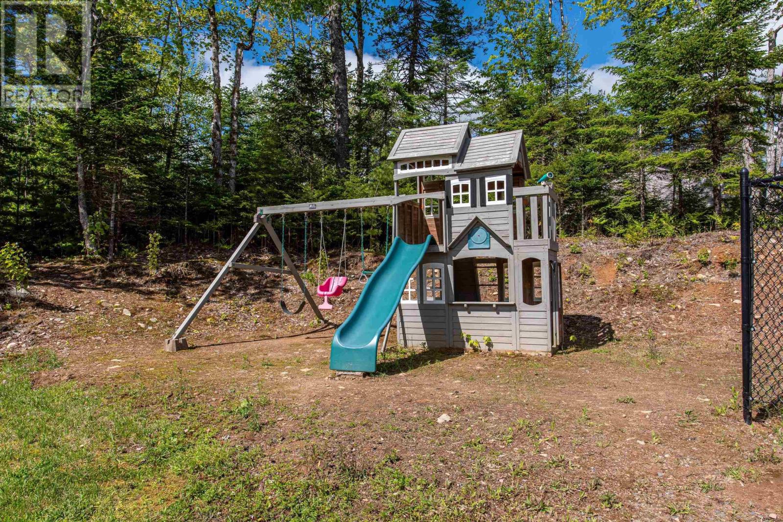 107/109 Bearpaw Drive - 29