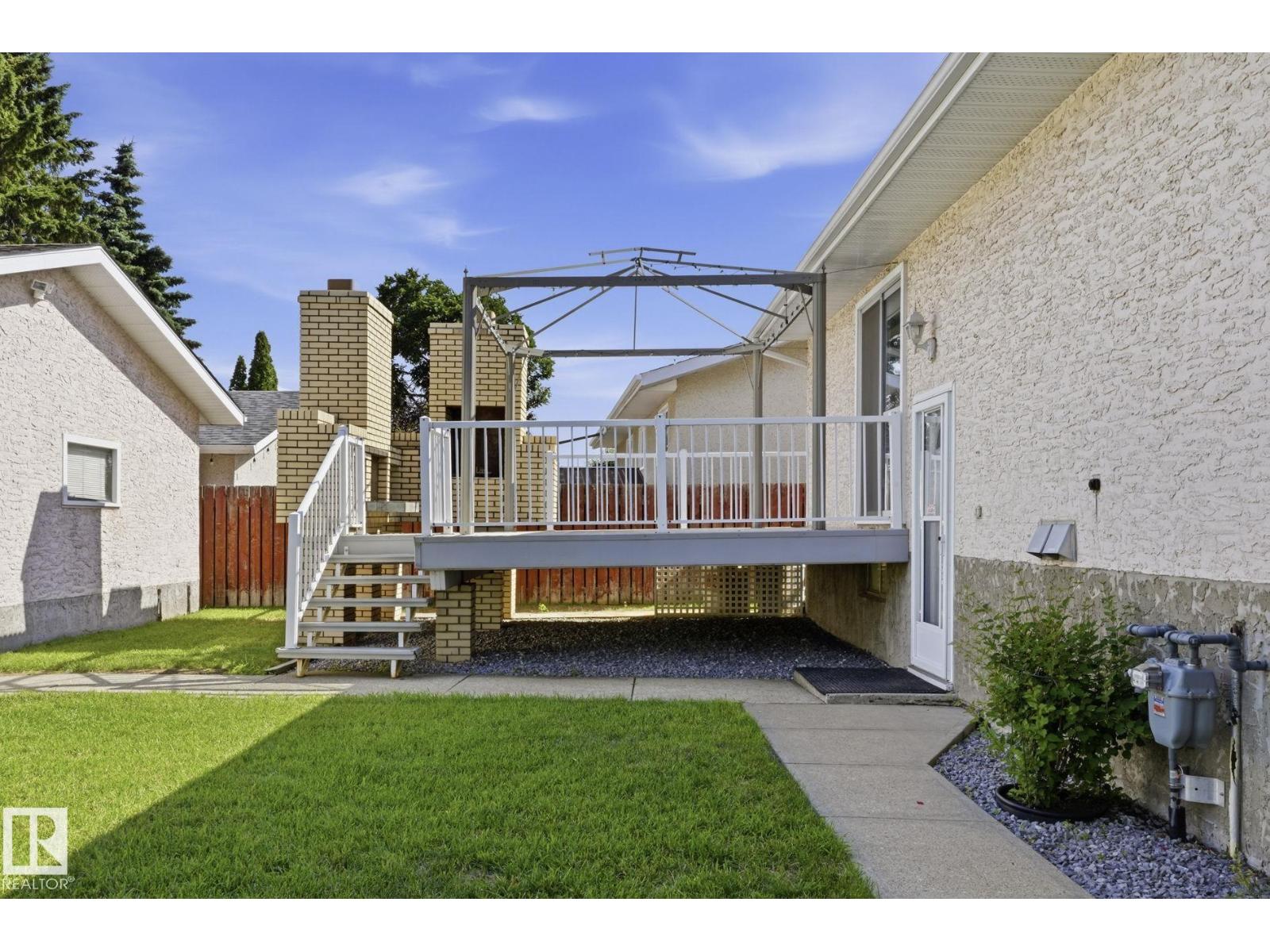 14511 83 ST NW - 25