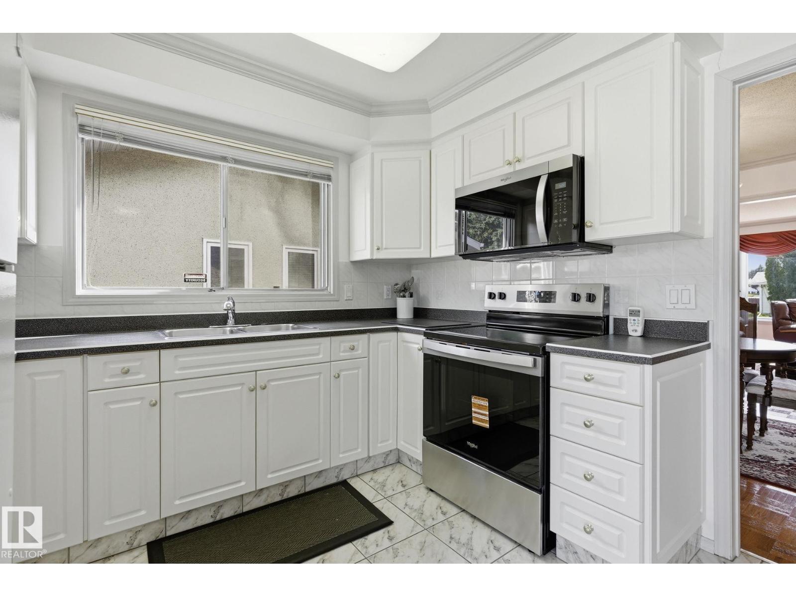 14511 83 ST NW - 9