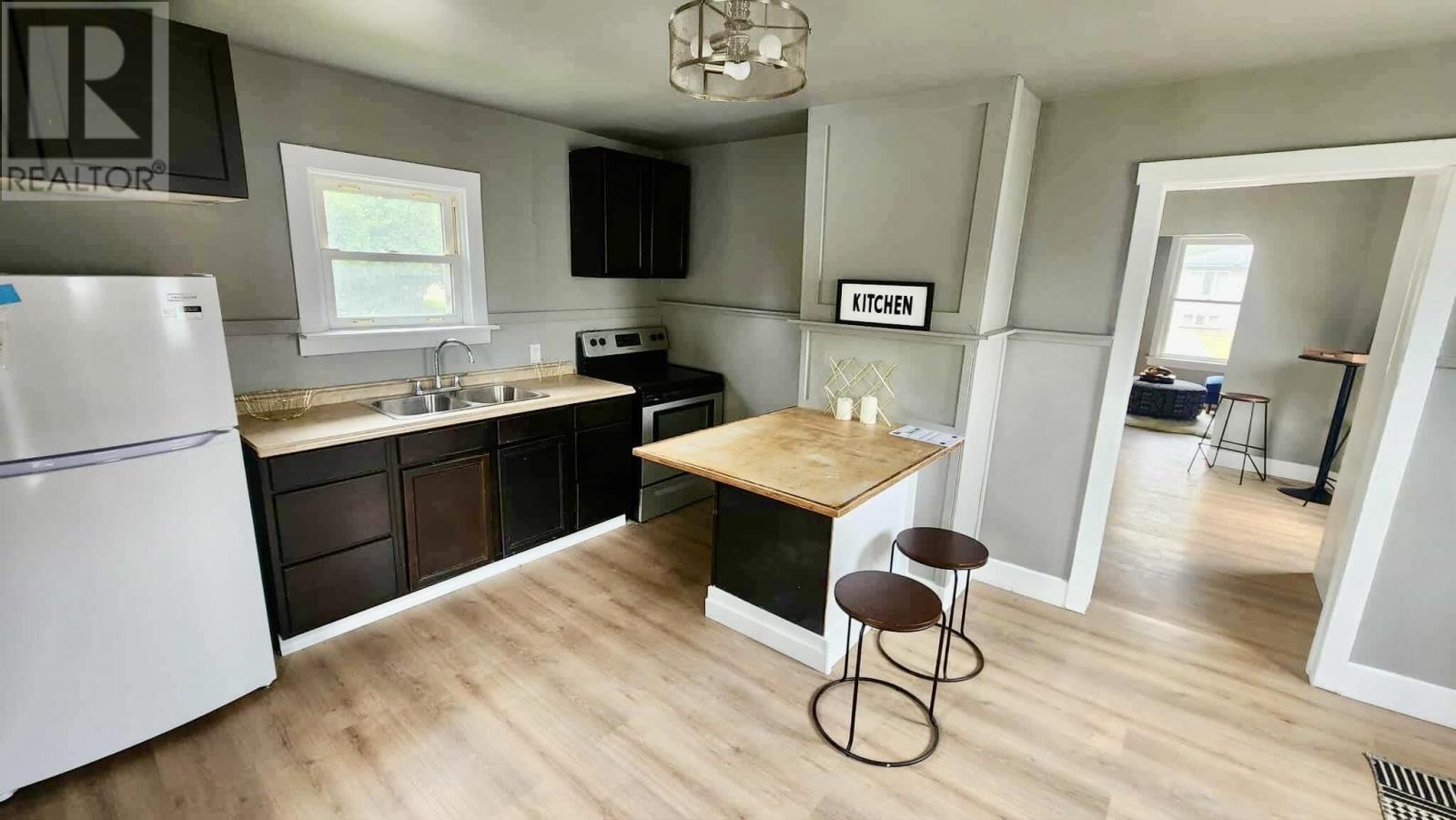 299 Goulais AVE - 10