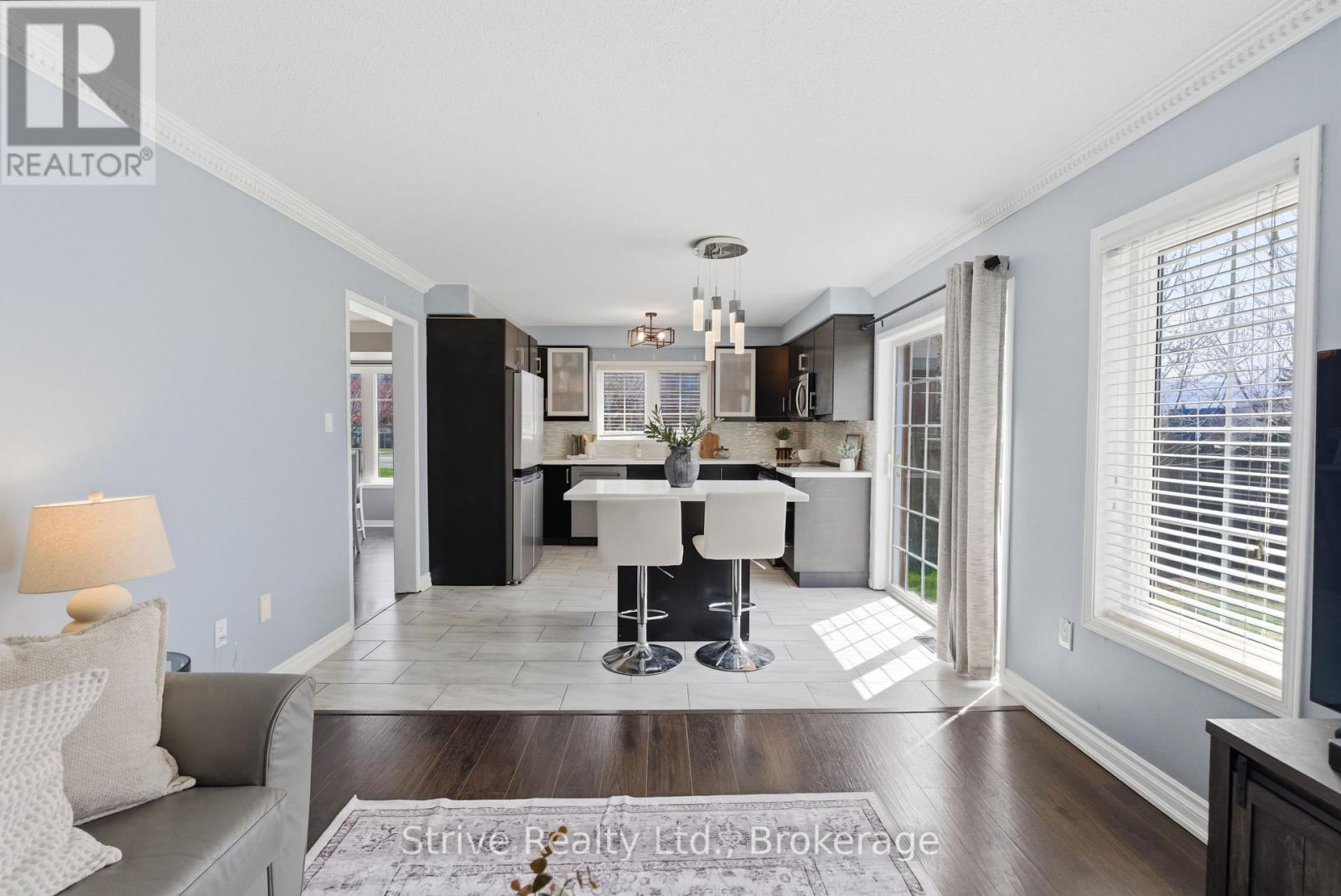 1360 DUMONT STREET - 25