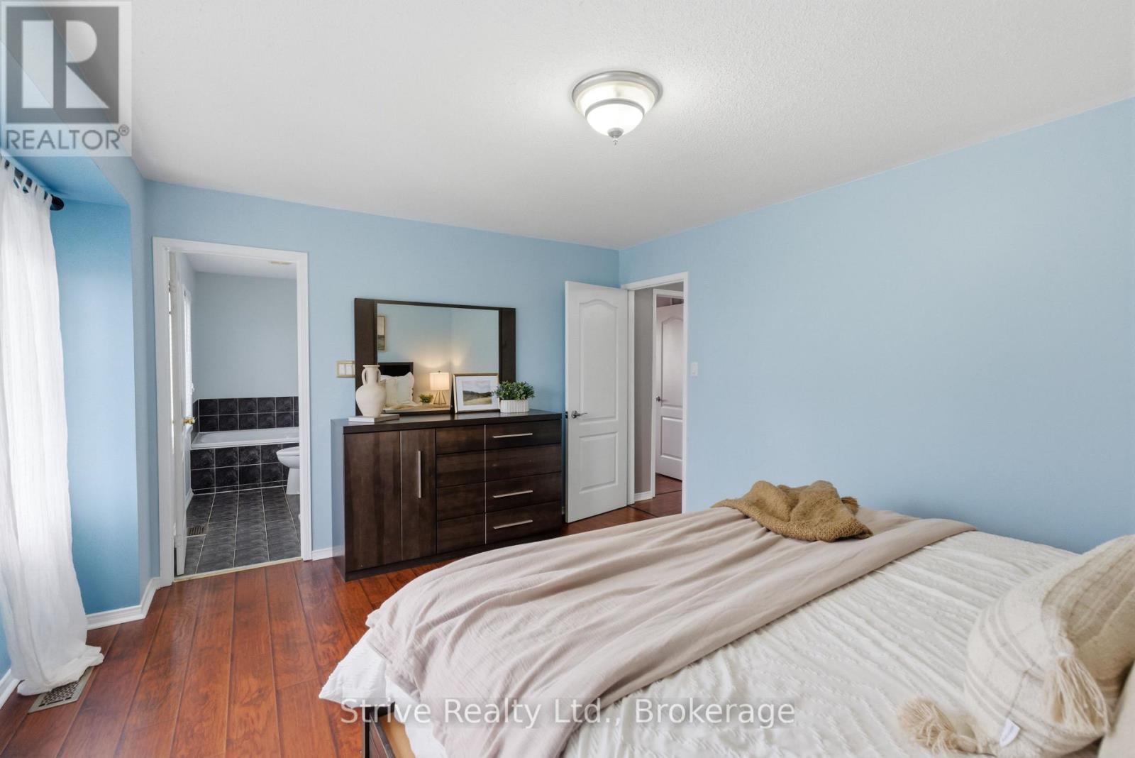 1360 DUMONT STREET - 31