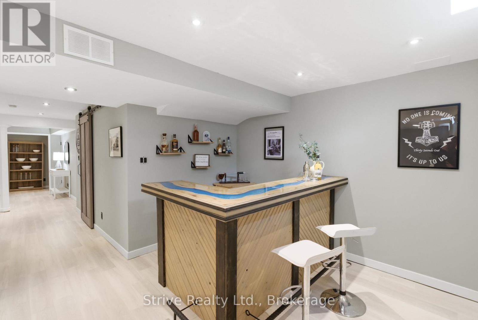 1360 DUMONT STREET - 41