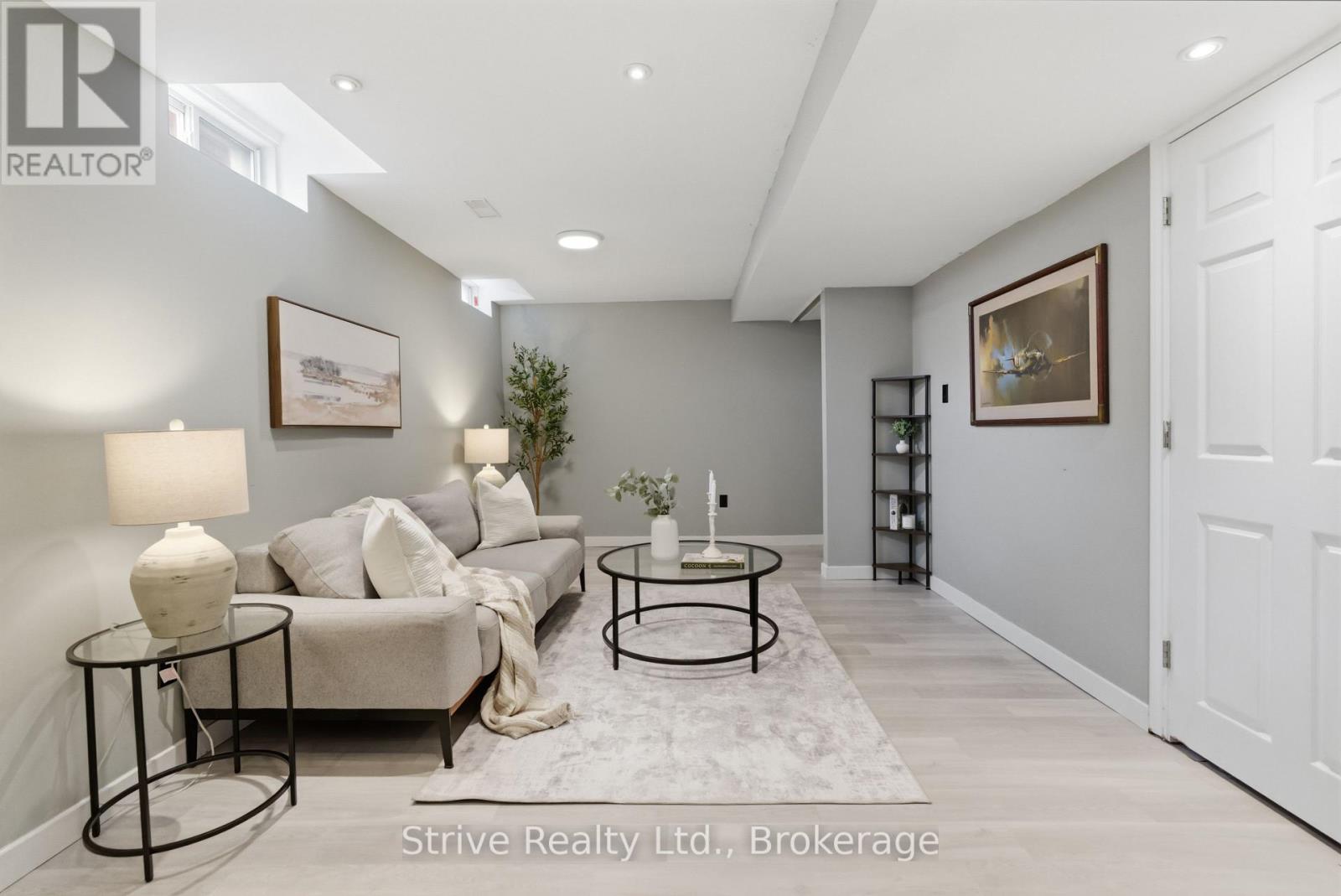 1360 DUMONT STREET - 42