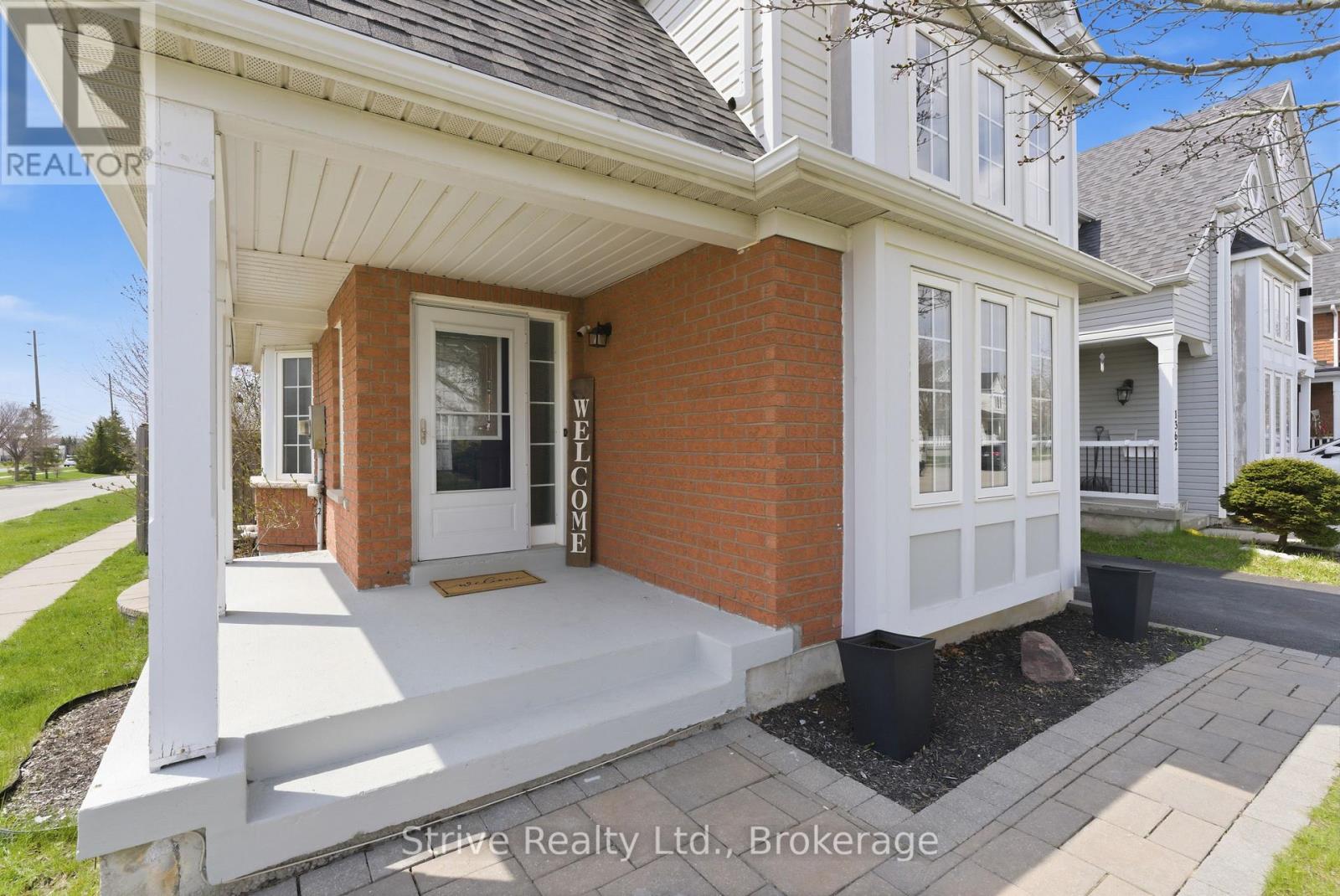 1360 DUMONT STREET - 5