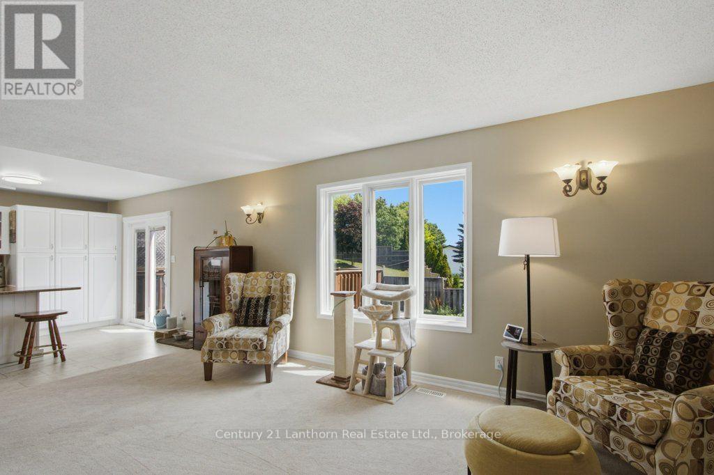 17 MAYHEW DRIVE - 14