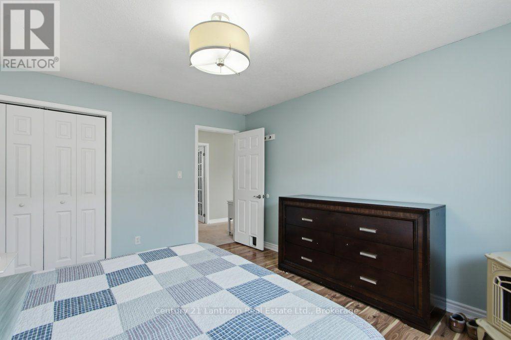 17 MAYHEW DRIVE - 16