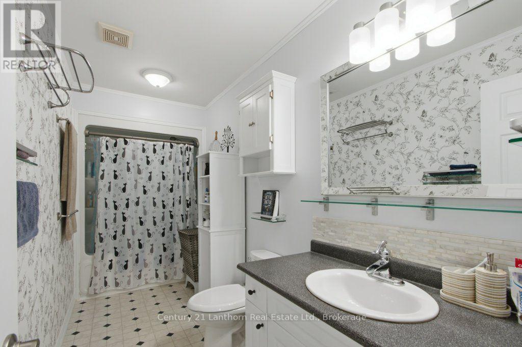 17 MAYHEW DRIVE - 19