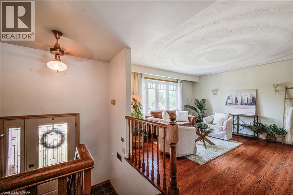 606 FERN Road - Image 9